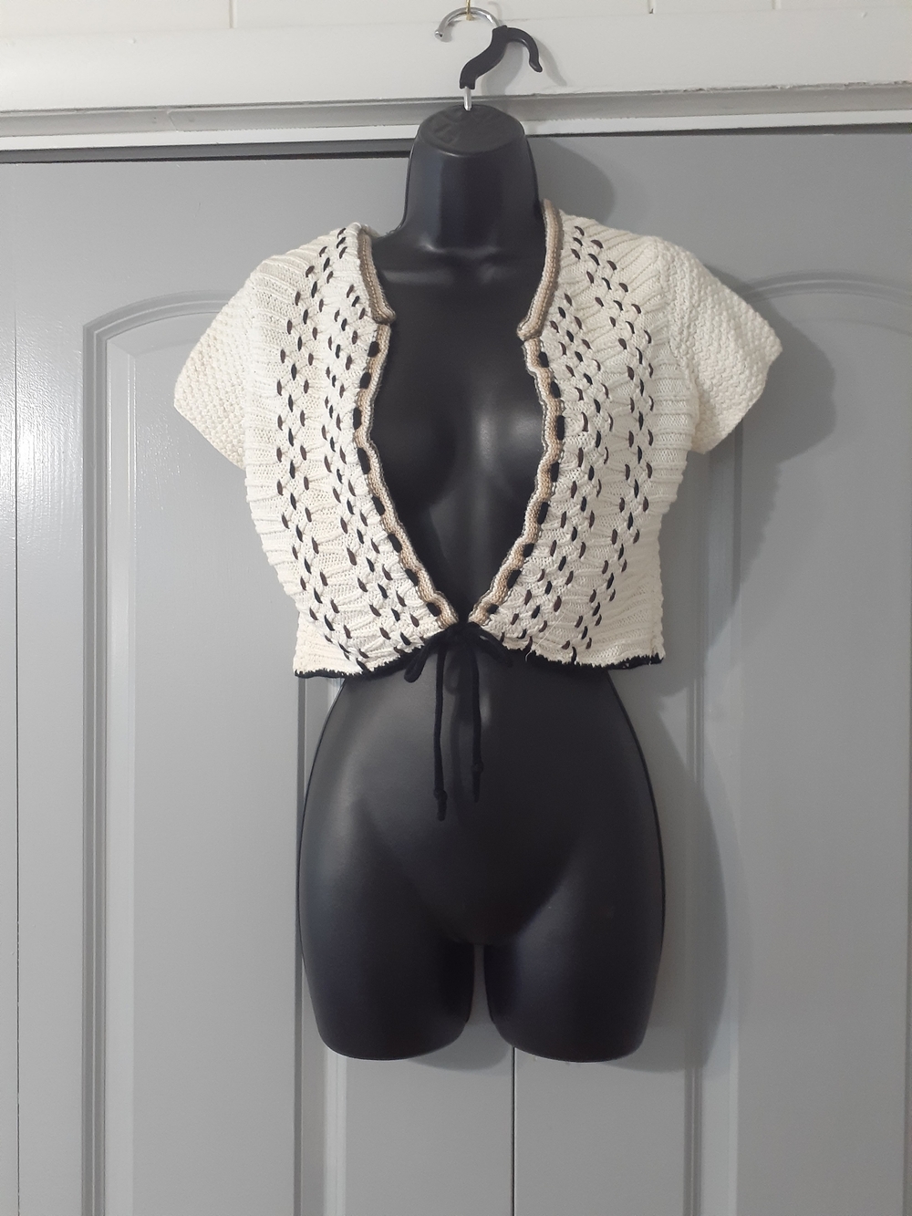 White + Warren Cream Crochet Tie-Front Short Sleeve shrug